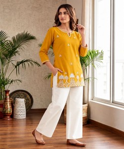 Ensemble Kurta et pantalon en coton jaune pour femme, brodé, coupe ample, style décontracté, Inde/Pakistan, longueur cheville 86396 VYOM- VF:-26 - Product Image 2
