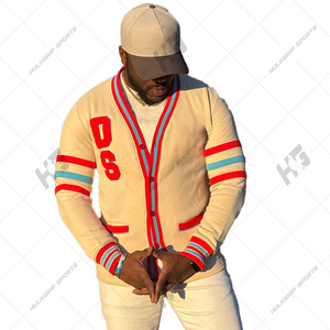 <span class=keywords><strong>Cardigan</strong></span> in Maglia Stile Varsity con Logo DS Personalizzato, Scollo a V, Colore Crema con Strisce Rosse e Blu e Patch in Ciniglia - Product Image 2
