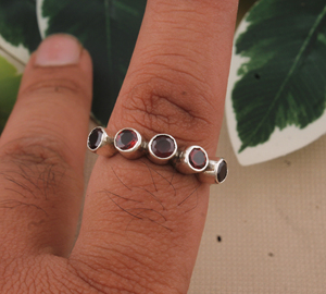 Anillo Clásico de Granate Rojo Natural para Mujer, Plata de Ley 925, Gema Genuina de Enero, Joyería con Banda de Piedra Preciosa Profunda, Venta al por Mayor - Product Image 5