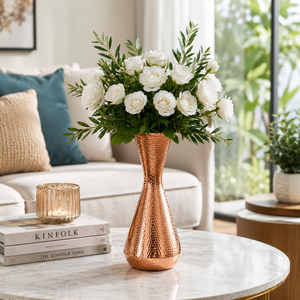 Vase à fleurs en cuivre martelé artisanal, vase décoratif en métal haut de gamme, design sablier pour la décoration de la maison, centre de table floral - Product Image 3