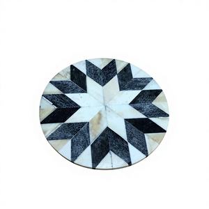 Dessous de verre à thé classique européen en bois d'acacia carré isolant antidérapant pour la maison, le restaurant et le bar avec un design en résine d'os - Product Image 5