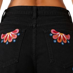 Shorts en jean noir à imprimé floral pour femme, taille haute, décontractés, d'été, personnalisables, brodés, fabricant OEM de mode - Product Image 6
