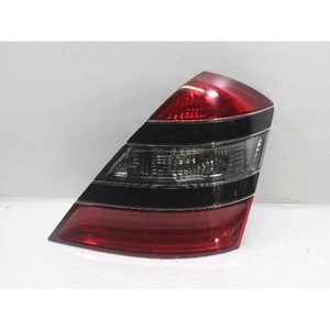 ไฟท้ายขวามือสองสำหรับรถ S-class รุ่น A2218200264 - Product Image 1