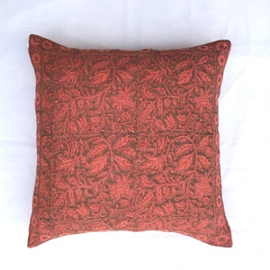 Housse de coussin en lin 100% faite à la main, imprimée à la main, vente en gros - Product Image 1
