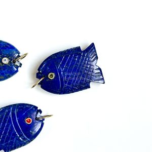 Pendentif poisson en lapis-lazuli naturel, sculpté à la main, breloque poisson en pierre précieuse, argent 925, fait main, cristal de guérison, pour la fabrication de bijoux - Product Image 4