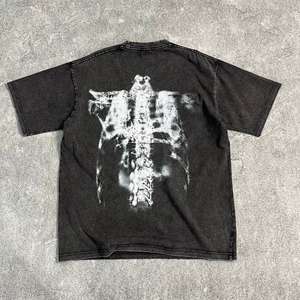 Camiseta de manga corta con estampado gráfico para hombre, 260 GSM, 100 % algodón, corte regular, tela gruesa de primera calidad - Product Image 2