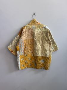 Veste traditionnelle indienne faite à la main, patchwork bohème, brodée et matelassée Kantha pour femmes - Product Image 6