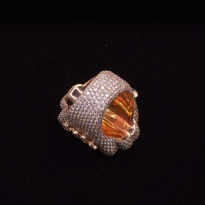 Bague Hip Hop de Luxe en Moissanite et Or Rose avec Diamants pour la Mode Streetwear, les Fiançailles et les Occasions Spéciales – Disponible à la Vente - Product Image 3