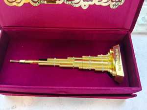 น้ำมันกฤษณาอูดบริสุทธิ์จากธรรมชาติ รุ่นลิมิเต็ดอิดิชั่น ในขวดทองคำสุดหรู พร้อมกล่องของขวัญพรีเมียมสุดหรูหรา เหมาะสำหรับเป็นของขวัญ - Product Image 5