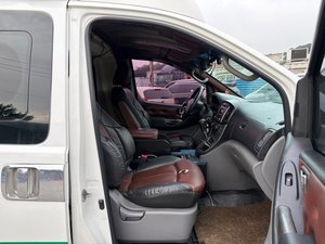 Ambulance Hyundai Grand Starex H-1 2016, toit haut, diesel, automatique, véhicule de transport médical, sauvetage d'urgence, diesel, coréen - Product Image 6