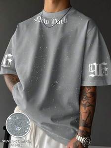 Camiseta de Manga Corta con Cuello Redondo Gris para Hombre, con Estampado Plateado, Corte Holgado, Estilo Urbano, Tejido Jersey - Product Image 1