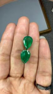 Émeraude naturelle du Rajasthan certifiée IGI de 11,94 carats, taille poire, paire assortie, beauté verte éclatante pour boucles d'oreilles, bague, pendentif, bijoux - Product Image 2