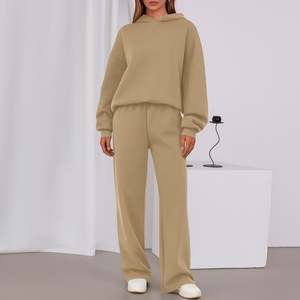 Vente d'usine : Ensemble de survêtement 2 pièces pour femme, comprenant un sweat à capuche oversize et un pantalon large, idéal pour la détente et le sport. - Product Image 5