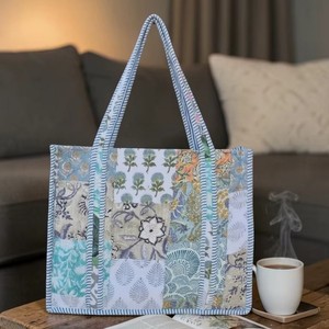 Bolsa de Mano Grande Acolchada con Volantes, de Algodón, Ecológica, Sostenible, Resistente, para Compras, Hecha a Mano, Estilo Vintage - Product Image 4