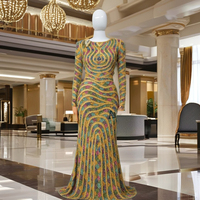 Robe de soirée de luxe en tulle importé, broderie perlée, fleurs en cristal et diamants, perles, col rond, manches longues, coupe trapèze, taille empire, longueur ras du sol
