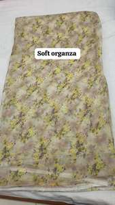 Tissu en organza doux de qualité supérieure avec motifs floraux, élégant et transparent, imprimé de fleurs, pour robes de créateurs et confection de costumes - Product Image 5