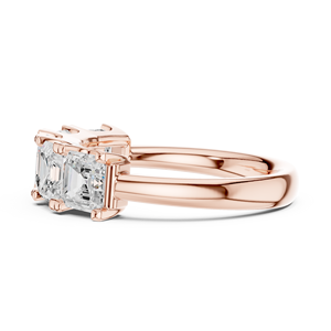 Anillo de compromiso de 5 piedras con diamante moissanita de corte Asscher, chapado en oro rosa sobre plata de ley, con banda de boda de corte escalonado para mujer - Product Image 2