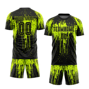 Tenue de sport légère et respirante pour l'entraînement et les matchs des équipes, ensemble de maillots de football personnalisés pour équipes - Product Image 1
