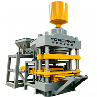 Machine à briques à pression statique pour la fabrication de blocs à partir de scories recyclées, de poudre de pierre et de déchets de construction