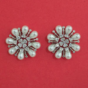 Tops clásicos de diseñador Kundan con chapado en oro Mehndi hermosos pendientes de aro de moda - Product Image 5