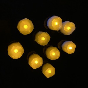 Lampe à bougie électronique LED effet flamme TOOWIN, idéale pour la décoration de Noël, les mariages et les fêtes, petite bougie chauffe-plat à flamme simulée. - Product Image 3