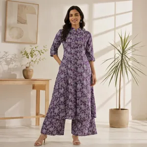 Ensemble Kurta Plazo pour femmes, en coton violet à imprimé floral, coupe trapèze, manches trois quarts, col mandarin, tenue décontractée ethnique traditionnelle - Product Image 2