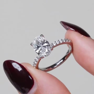 แหวนหมั้นเพชรทรงรีเจียระไนแบบบริลเลียนท์ 2.00 กะรัต เพชรเลี้ยงในห้องปฏิบัติการ ดีไซน์หรูหรา ตัวเรือนทองคำแท้ 18K/14K/10K ประดับเพชรแบบปาเว่ เรียบง่าย สวยงาม เหมาะสำหรับเจ้าสาว - Product Image 2