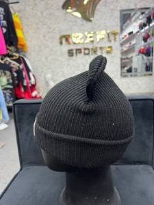Nouveau bonnet tricoté avec oreilles de souris brodées en 3D, unisexe, chaud et décontracté pour l'hiver, pour adultes, 100% acrylique, tricoté à la main avec bouton - Product Image 3