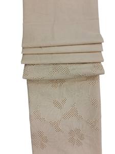 Tissu en coton tissé respirant imprimé Schiffli pour vêtements de mariée ou de fête pour filles, disponible en gros à prix d'exportation - Product Image 3