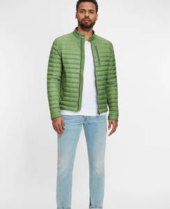 Chaqueta acolchada de moda para hombre con capucha, abrigo de invierno ligero, cálido e impermeable para uso informal y al aire libre - Product Image 4