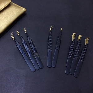 Pince à épiler de précision antistatique pour extensions de cils, en acier inoxydable japonais, avec logo personnalisé noir et or, pointe diamantée - Product Image 3