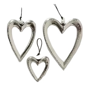 Décoration suspendue cœur en métal fait main pour arbre de Noël et décoration intérieure - Product Image 1