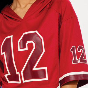 Camiseta Deportiva Personalizada para Mujer, Estilo Jersey de Fútbol Americano Rojo, Corta, con Capucha, Manga Corta, Sublimación, Impresión de Número, Proveedor de Ropa Urbana - Product Image 6