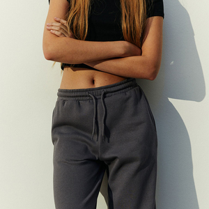 Nouveau style, logo personnalisé, vente en gros d'usine, ensembles de sweats à capuche et de survêtements tie-dye, pantalons pour filles - Product Image 2
