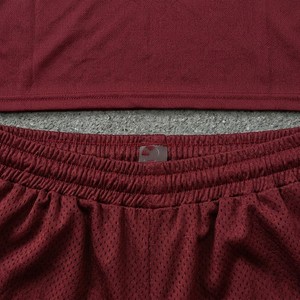Ensemble de vêtements de sport pour homme en bordeaux, composé d'un t-shirt ample et d'un short en mesh, tenue décontractée d'été pour la salle de sport, respirant, coupe régulière - Product Image 6