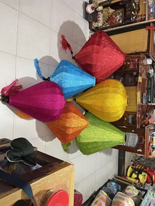 Linternas de seda impermeables, linternas de seda de bambú, iluminación decorativa para balcón, patio, linternas de seda de Vietnam - Product Image 4