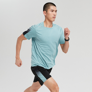 Ensemble de survêtement d'été pour homme, t-shirt uni à col rond et manches courtes, short de sport, tenue de sport 2 pièces pour la gym et le jogging - Product Image 3