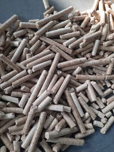 Prix bon marché de granulés de balle de riz-bon prix combustible bouillant vietnamien literie bois déchiqueteuse copeaux de bois - Product Image 2