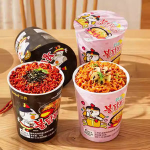 Nouilles instantanées Samyang Buldak en gobelet, saveurs poulet épicé et kimchi, pour distributeurs et importateurs du monde entier - Product Image 5