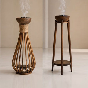 Ce brûleur d'encens en bois présente un design de galets empilés avec un plateau supérieur pour un look zen et moderne, idéal pour la fragrance d'intérieur. - Product Image 5