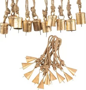 Adorno de Campana Metálica de Inspiración Vintage, Decoración Colgante para Celebraciones Invernales - Product Image 6