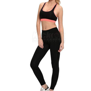 Ensemble de yoga élégant pour femme avec design uni sur le devant, taille haute, matière respirante et à séchage rapide - pour le yoga et les étirements - Product Image 3