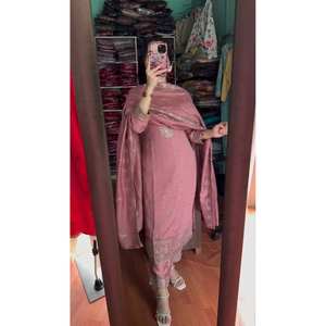 Beau haut-bas et ensemble Dupatta avec broderie Séquence Travail Taille XL - Product Image 3