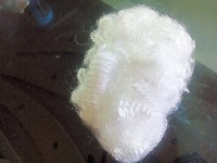 Fibre synthétique creuse en polyester recyclé GRS, non siliconée, ignifuge, résistante à l'abrasion, matériau de rembourrage 15D64HD