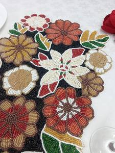 Chemin de table en tissu floral de luxe fait main, design chinois traditionnel personnalisé, motifs rouge, jaune et blanc, tapis et sous-plats écologiques - Product Image 3