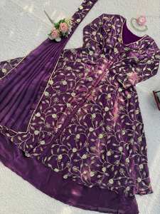 TENNECY Robe de mariée Lehenga la plus vendue avec Dupatta, tenue de mariage indienne, Choli à coupe évasée en soie Fendy lourde - Product Image 6