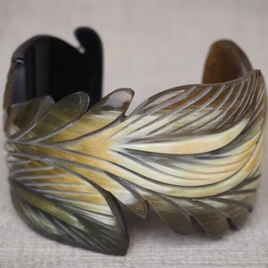 Pulsera de cuerno de búfalo con diseño de hoja de Natural Crafts, por decor world expo - Product Image 1