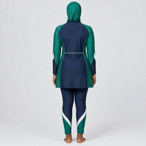 Ensemble Burkini Modeste 3 Pièces Personnalisable à Séchage Rapide pour Femme – Couverture Complète, Manches Longues, Imprimé sur le Devant - Product Image 6