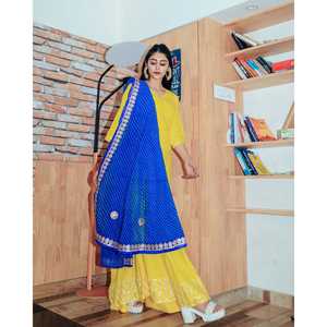 Robe Gotta faite à la main, jaune vif, silhouette trapèze, magnifique dupatta Lehariya, taille XS, tissu organza, taille naturelle, col rond - Product Image 1