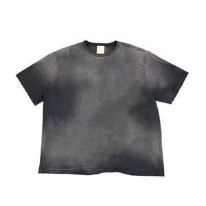 เสื้อยืดโอเวอร์ไซส์สีดำฟอกยีนส์ แขนสั้น คอกลม สไตล์สตรีท สำหรับผู้ชาย - Product Image 5